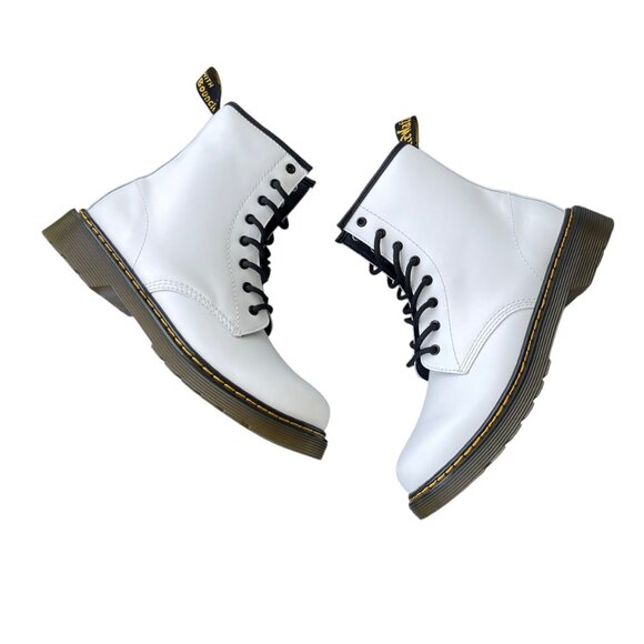 ✨ Dr. Martens 1460 White Softy T Leather Lace Up Boots SZ 6 - Picture 4 of 7
